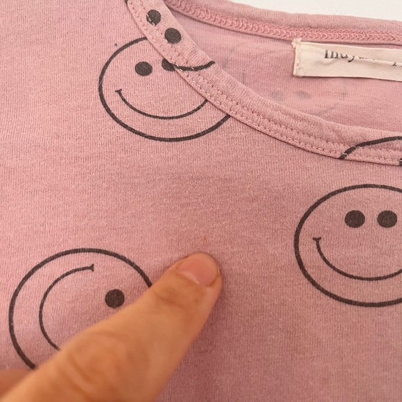 Indy & Pippa Pink Smiley Face Kids T-Shirt. Neutral gender - Picture 9 of 9